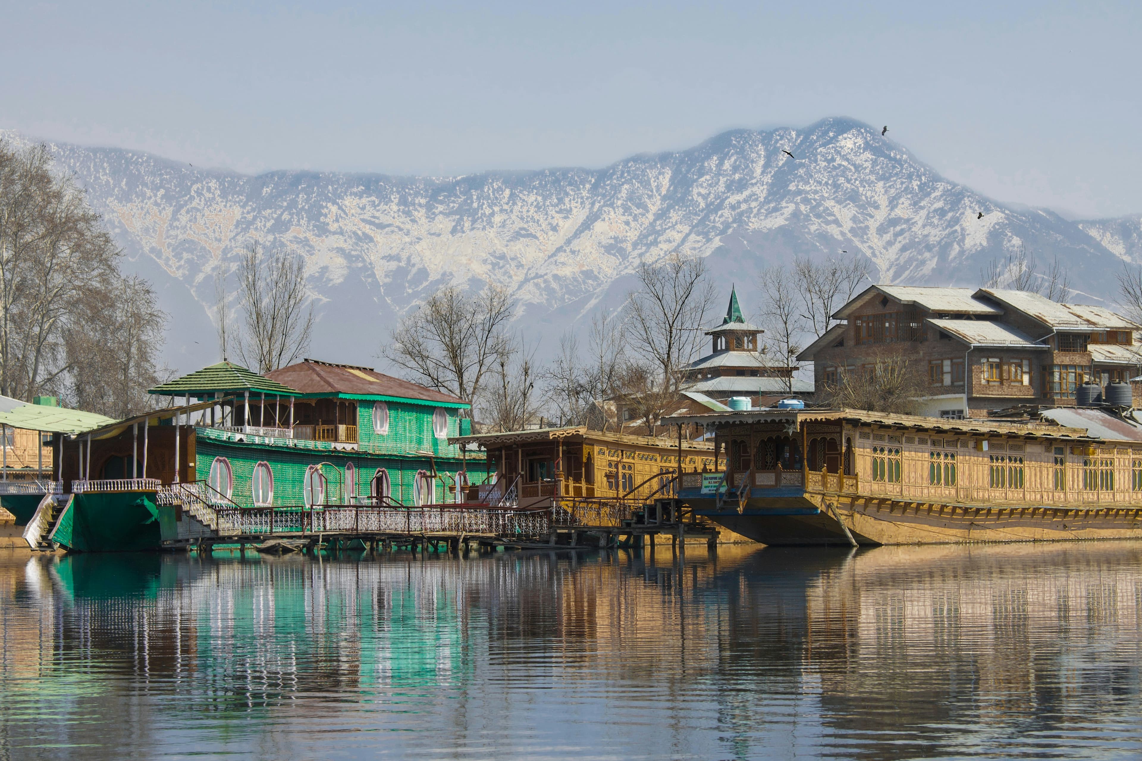 DOODHPATHRI EXCURSION – DELUXE HOUSEBOAT STAY — Srinagar