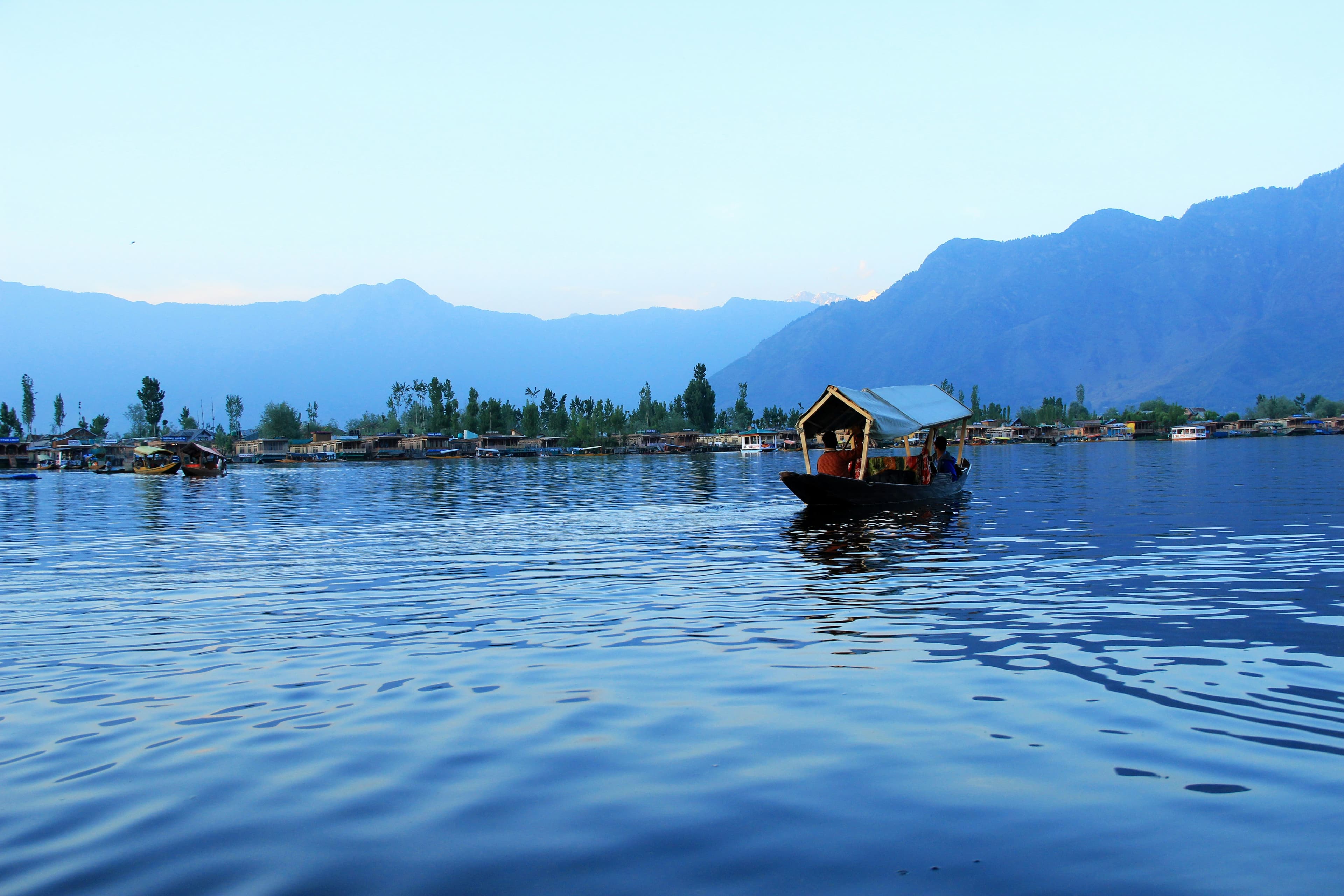 SHIKARA RIDE – DEPARTURE FROM JAMMU — Kashmir